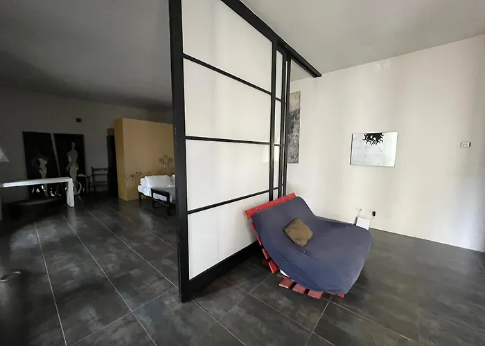 Silvia\'S Artist Loft